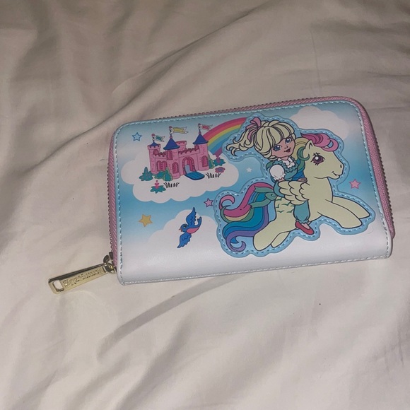 My little pony loungefly wallet - Picture 2 of 4